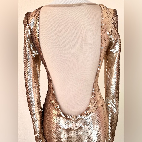 Muted Gold Sequin Bodycon Dress - Picture 3 of 8